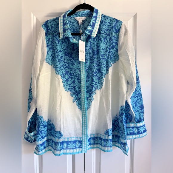 Lilly Pulitzer Tops - NWT LILLY Pulitzer Kiran Button Down Top XL